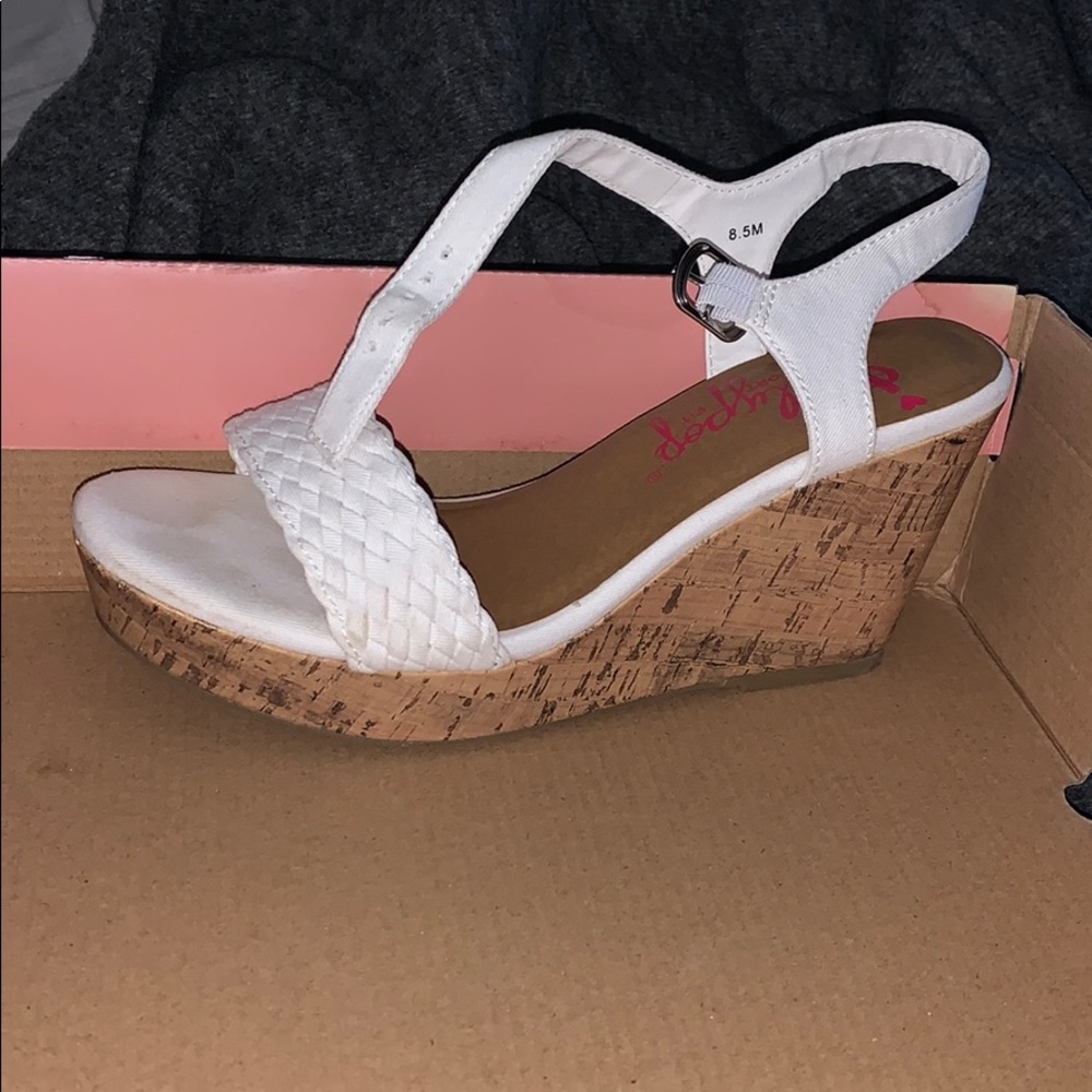 “Mozart” White Canvas Sandals
